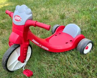 158 Radio Flyer Junior Trikemin