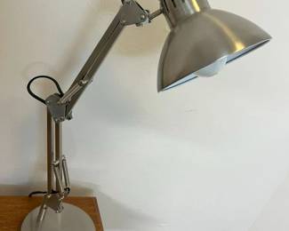 158 Articulated Adjustable Desk Lampmin