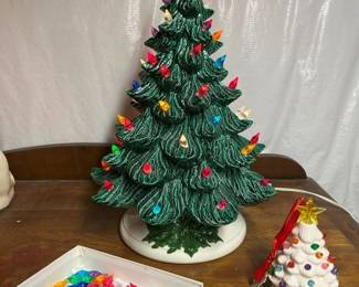 158 Vintage Ceramic Christmas Treemin