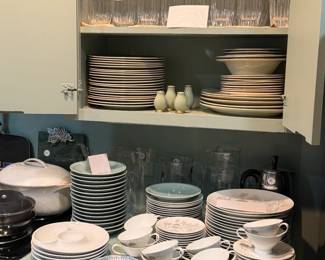 • Taylor Smith and Taylor Dishes
• Rosenthal Rendezvous Dishes
• Mikasa