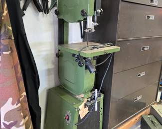 Central Machinery Band Saw