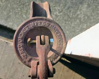 Vintage Red Jacket Mfg. Co.  Cast Iron Water Pump