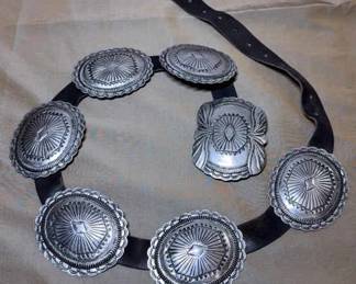 Womens Oval Concho Belt