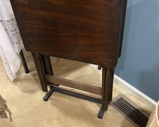 Mid Century TV Tray Set