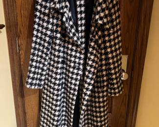 Women's Dale Dressin Houndstooth Overcoat Size 10