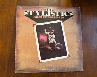 The Stylistics – Rockin' Roll Baby / AV 11010
