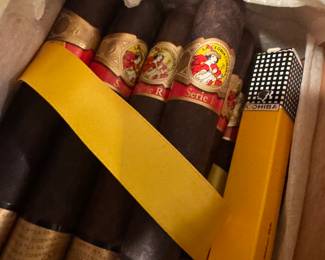 Collection of La Gloria Cubana Serie 1 Cigars