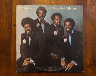 Intruders* – Save The Children / KZ 31991