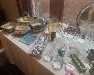 Huge Collection of China, Glass & Kitchen Accessories