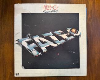Faze-O – Riding High / SH 740