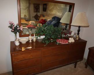 MCM Dresser w/ Mirror