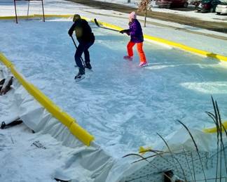 20' x 30' Ice Rink includes, Side Wall Boards, Foam Covers, Liner for ice.