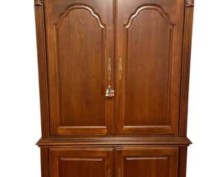Chippendale style tv cabinet
Located in Houma- appointment needed