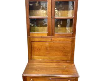 Antique writing desk
Available at store- no appointment needed