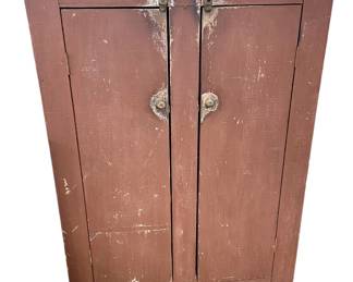 Antique pantry/cabinet
Located at store- no appointment needed