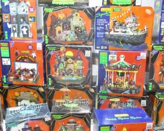 Lemax  Spooky Town Halloween Village
