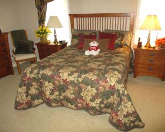 Queen Size Mattress Set With Oak Headboard & Frame