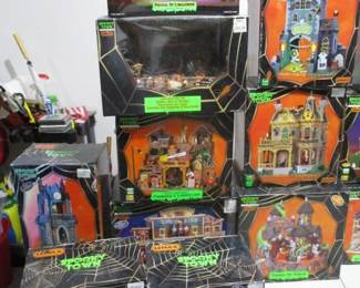 Lemax  Spooky Town Halloween Village