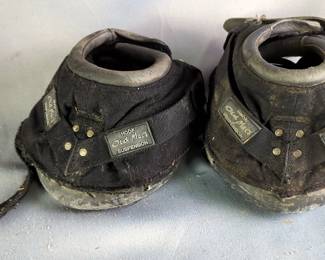 EasyCare Easyboot Rx & Old Mac's Hoof Suspension Boots
