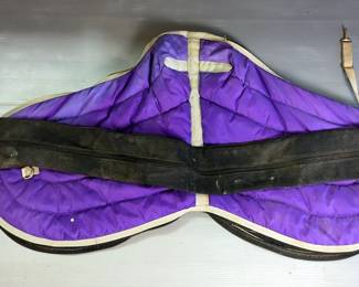 Protective Quilted English Saddle Carrying Case
