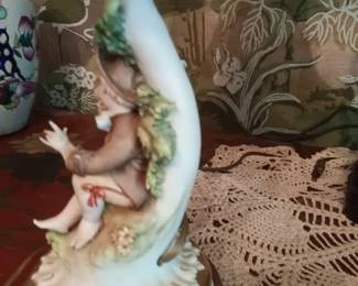 Pair of vintage porcelain Giuseppe Cappè lamps
Each measure approx 18 3/4" tall
Both in excellent condition
These beautiful lamps are extremely fine condition no damage or issues.