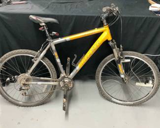 Trek 4300 SL Mountain Bike