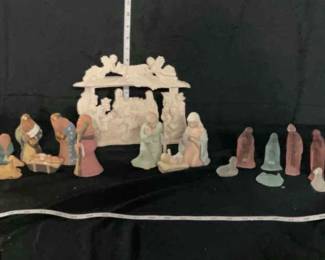 7 Various Nativity Sets