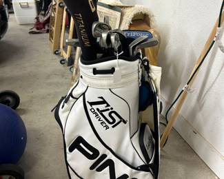Ping Staff Tour Golf Bag Tist - sold by itself, clubs sold separately.