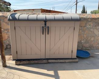 outside shed-75x41x53
