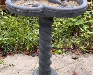 Concrete birdbath
