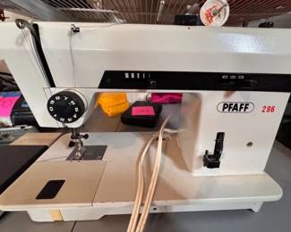 Pfaff 296 sewing machine