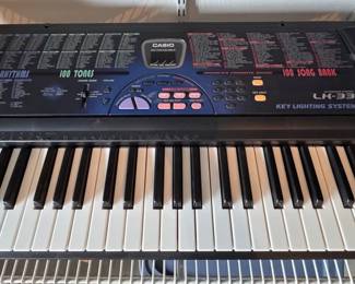 Casio LK-33 keyboard