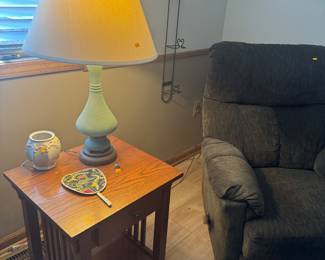 solid oak arts and crafts style table
