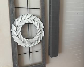 more decor