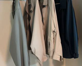 4 Light Jacket Size M, 40 Reg or Unmarked