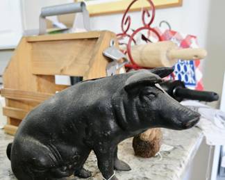 Cast Iron Pig Bank