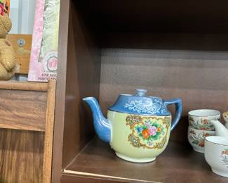 Japanese Lusterware Teapot