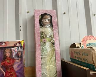 Heritage Signature Collection Porcelain Doll