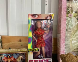 Spice Girls on Tour Geri Halliwell Doll Ginger Spice