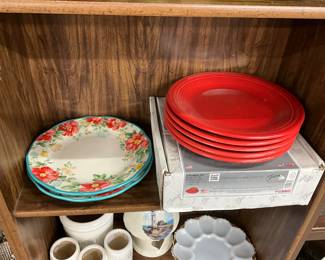 Pioneer Woman Floral Dinner Plates - Red Fiesta Dinner Plates