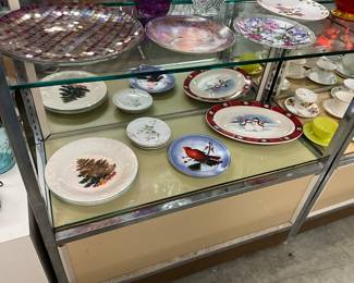 GEI Christmas Tree Embossed Holly Dinner Plates - Noritake "Lorene" Bread Plates - Cardinal Wall Plate - Royal Seasons Stoneware Snowman Platter