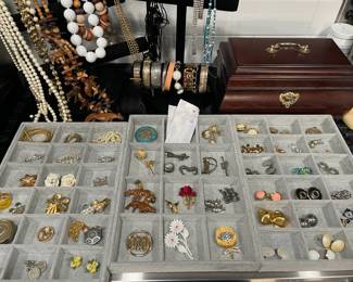 Jewelry - costume jewelry 