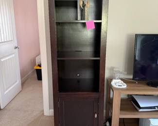 Entertainment Center Sides
22in x 18in x 71in