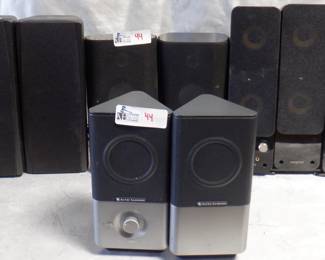 LOT OF SPEAKERS INCLUDING ALTEC LANSING, ALESIS, CREATIVE SOUND