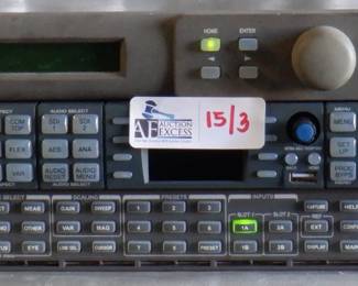 LOT OF 3 ELECTRONICS INCLUDING TEKNICHE DX210, TERANEX, TEKTRONIX WVR82--