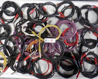 BOX VIDEO/AUDIO PATCH CORDS