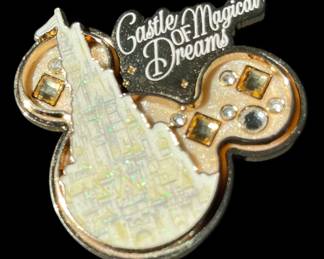 Castle Of Magical Dreams Disney Trading Pin * Disneyland Hong Kong * Limited To 600!