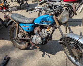 motorcycle Suzuki 90 title in hand