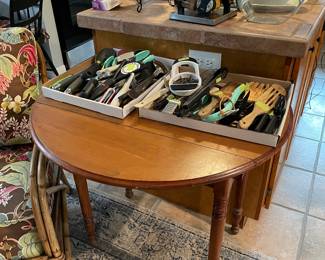 drop leaf table and kitchen