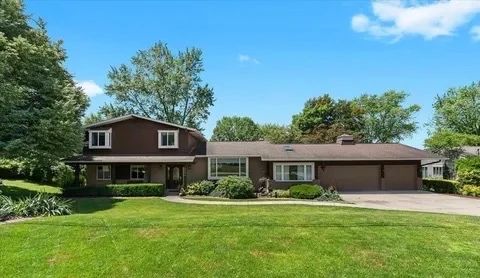 West Bloomfield Bay Dr 